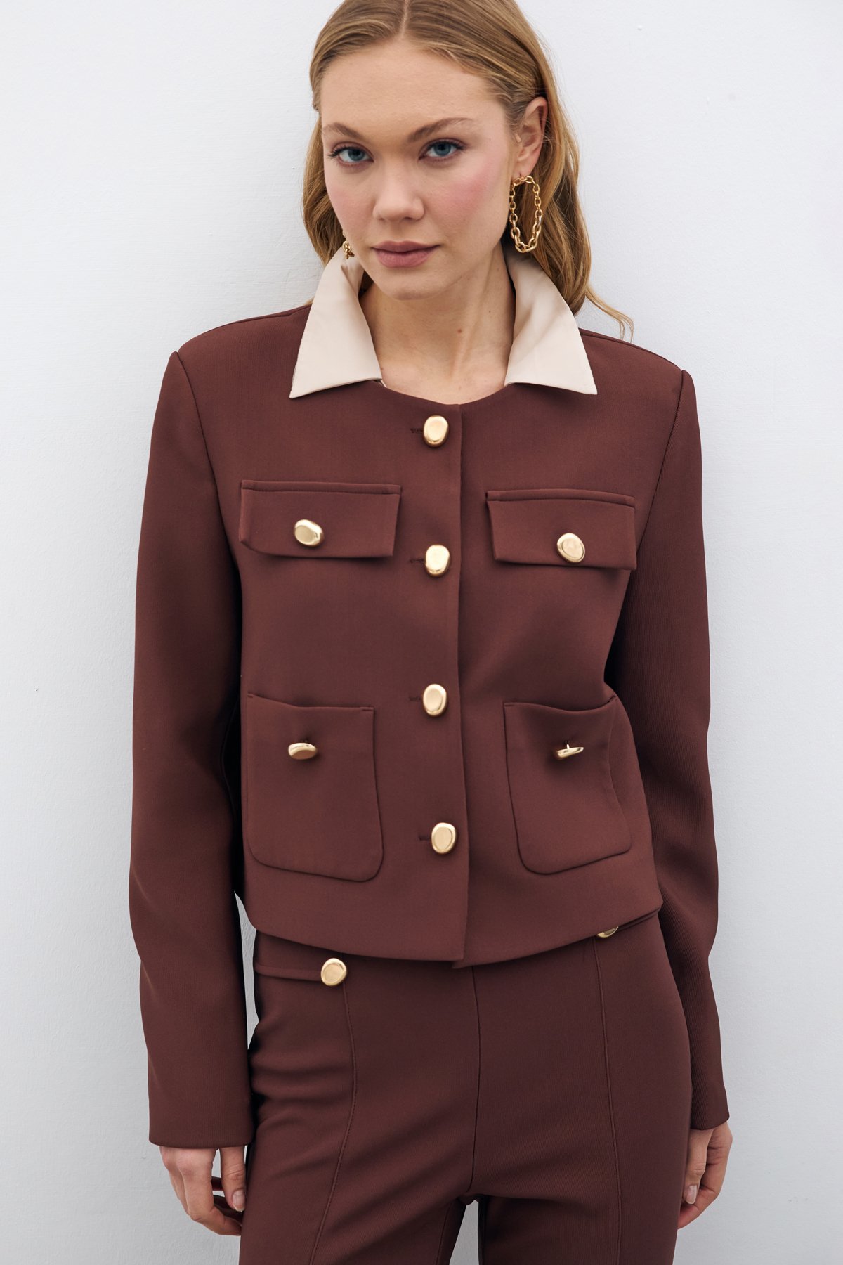 Düğmeli Kısa Ceket - KAHVE