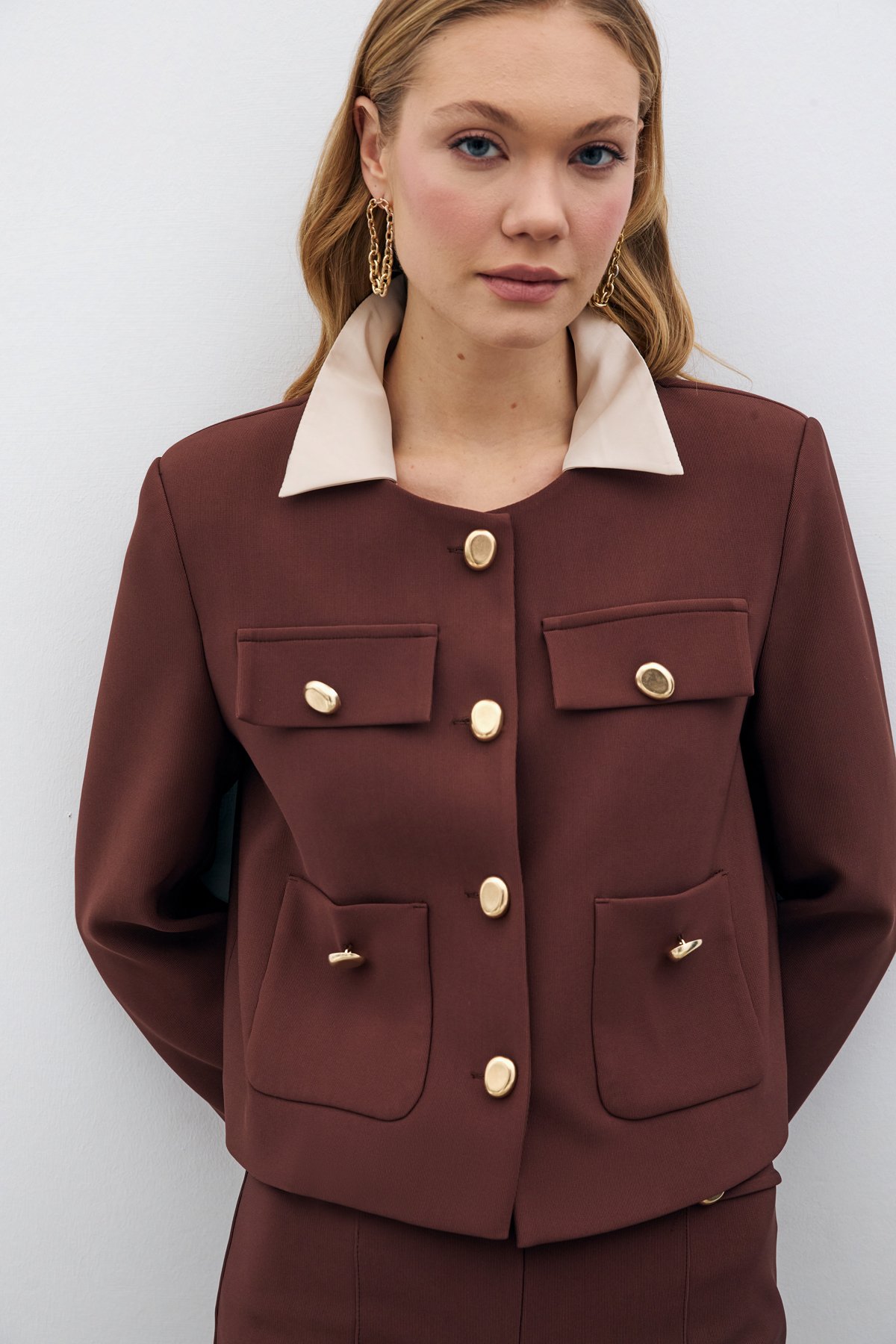 Düğmeli Kısa Ceket - KAHVE