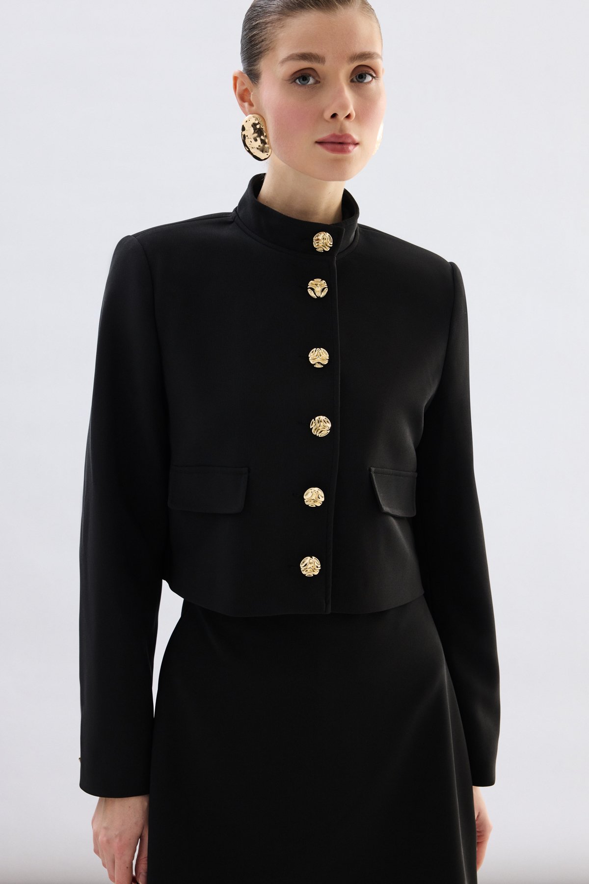 Düğmeli Kısa Ceket - Siyah