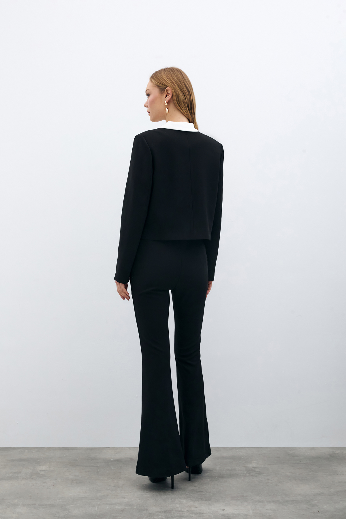 Düğmeli Kısa Ceket - SİYAH