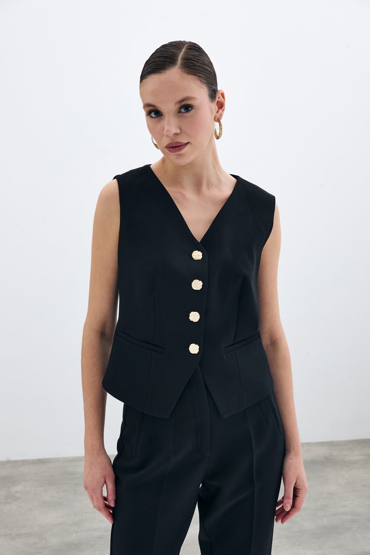 Düğmeli Kısa Yelek - Siyah