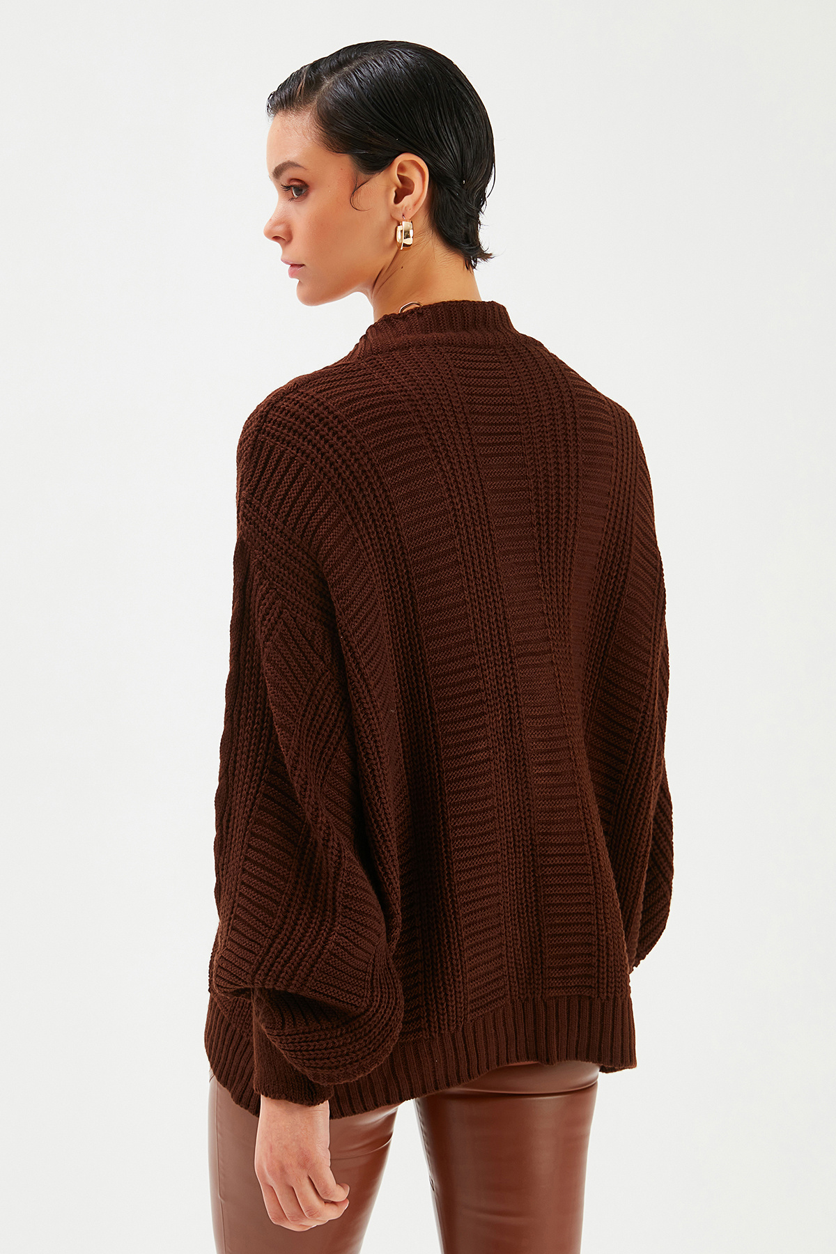 Buttoned Oversize Knitwear Cardigan - BROWN