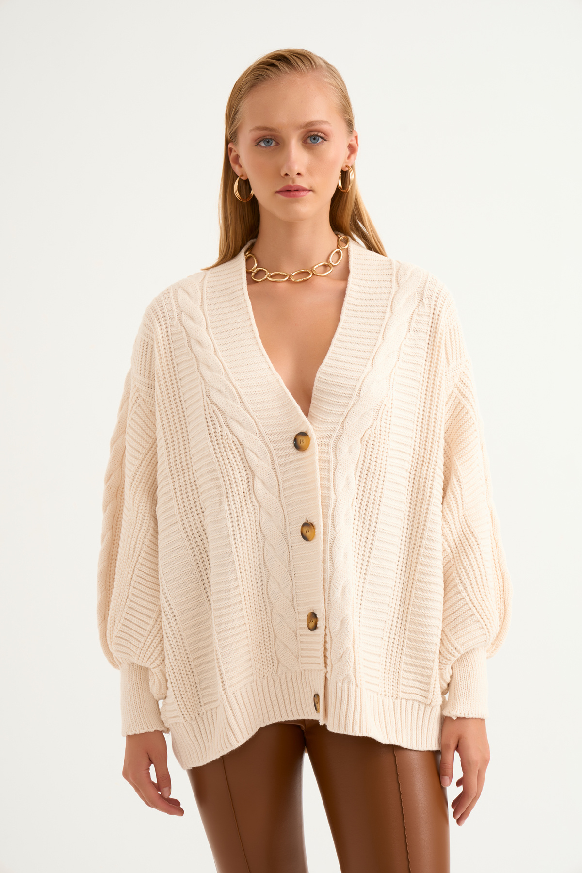 Düğmeli oversize triko hırka - KREM