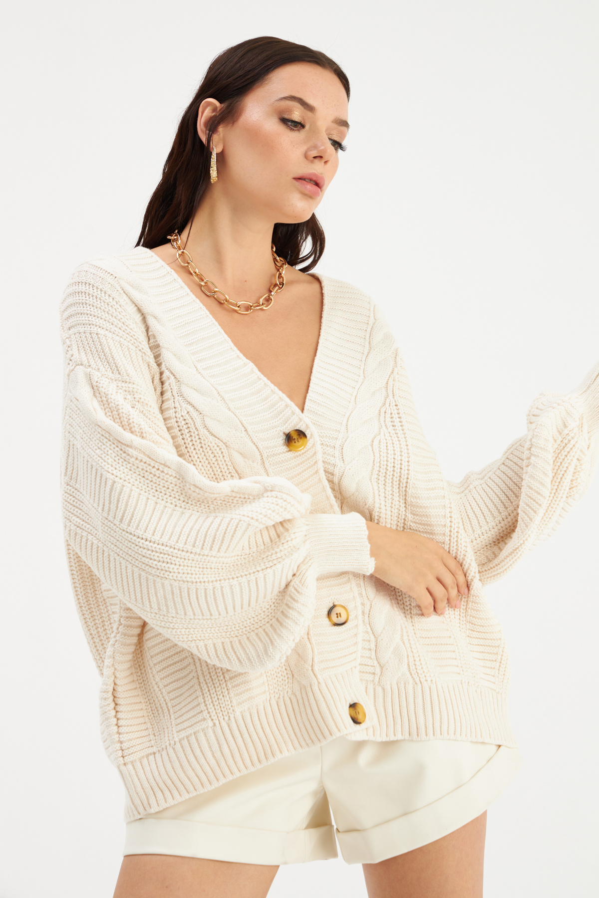 Düğmeli oversize triko hırka - TAŞ