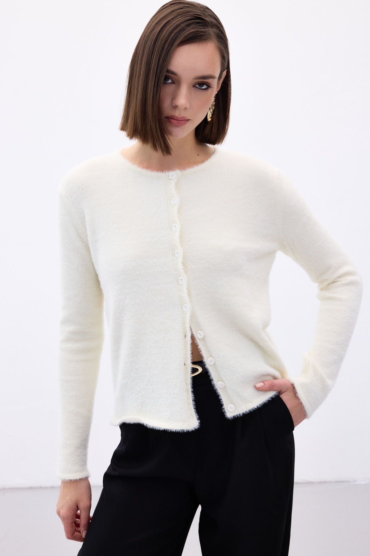 Düğmeli Sakallı Hırka - Ekru