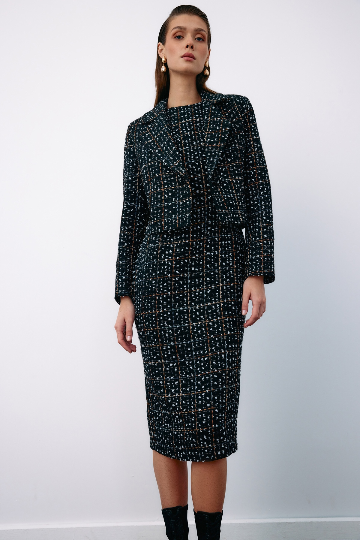 Düğmeli Tüvit Kısa Ceket - SİYAH