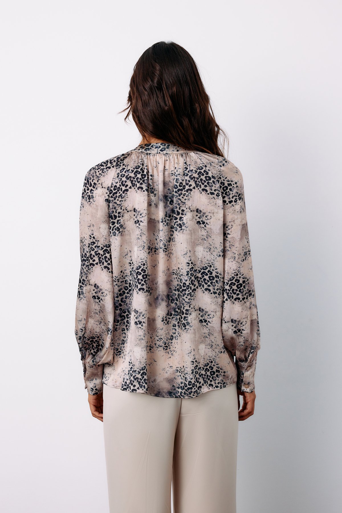 Düğmeli Yaka Desenli Gömlek - GRİ