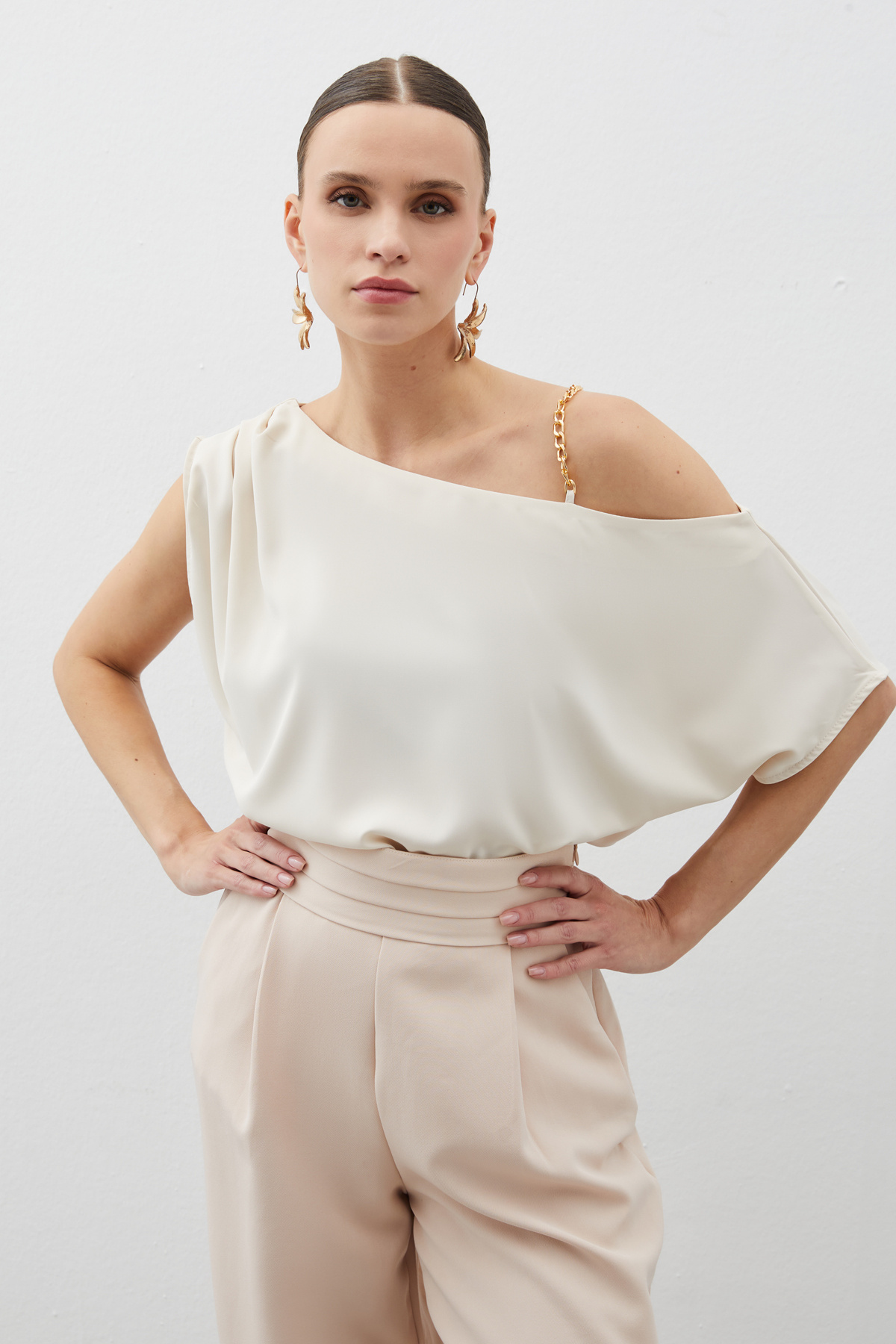 Düşük Omuzlu Salaş Bluz - BEJ