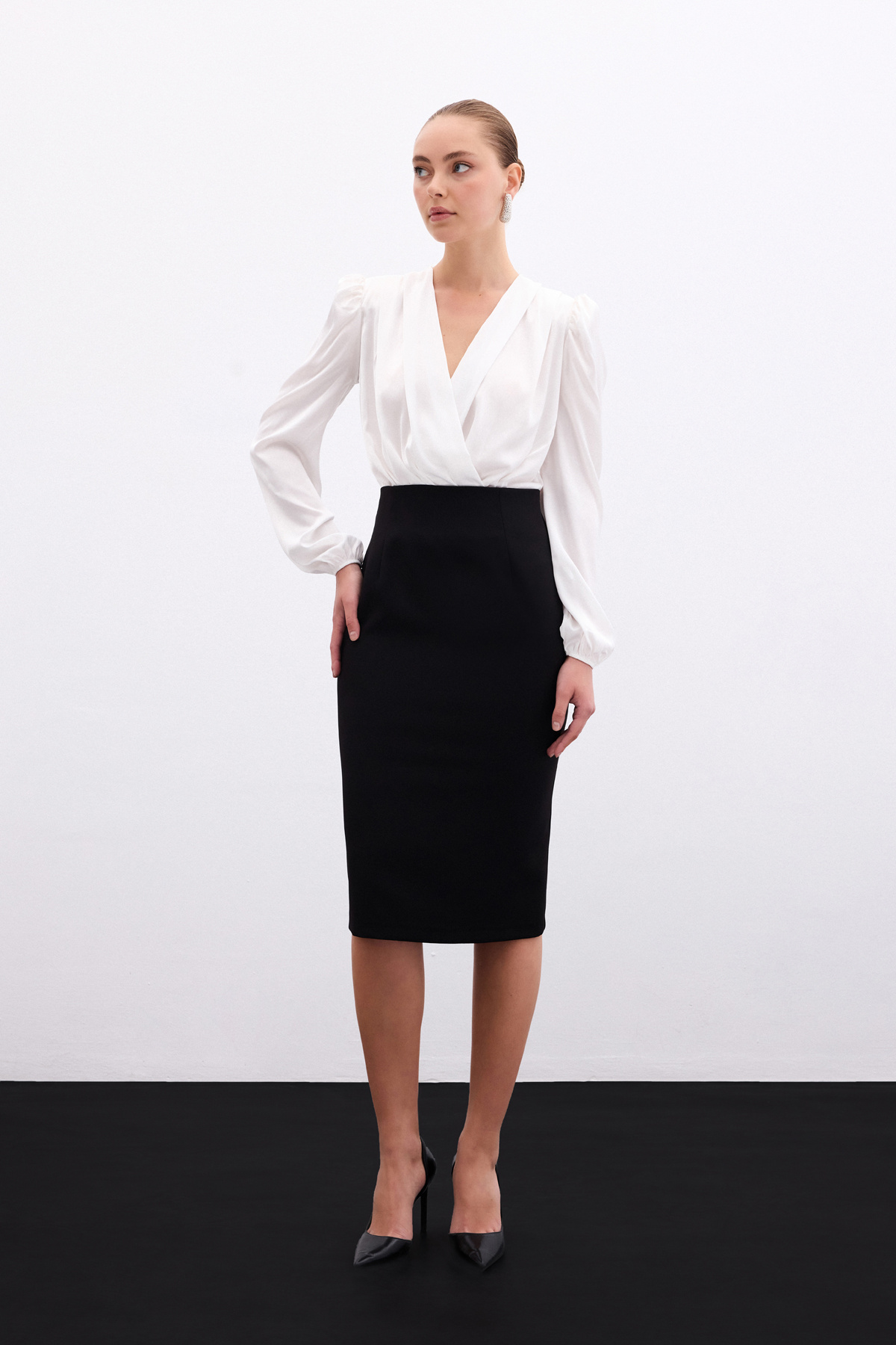 Straight Pencil Skirt - Black