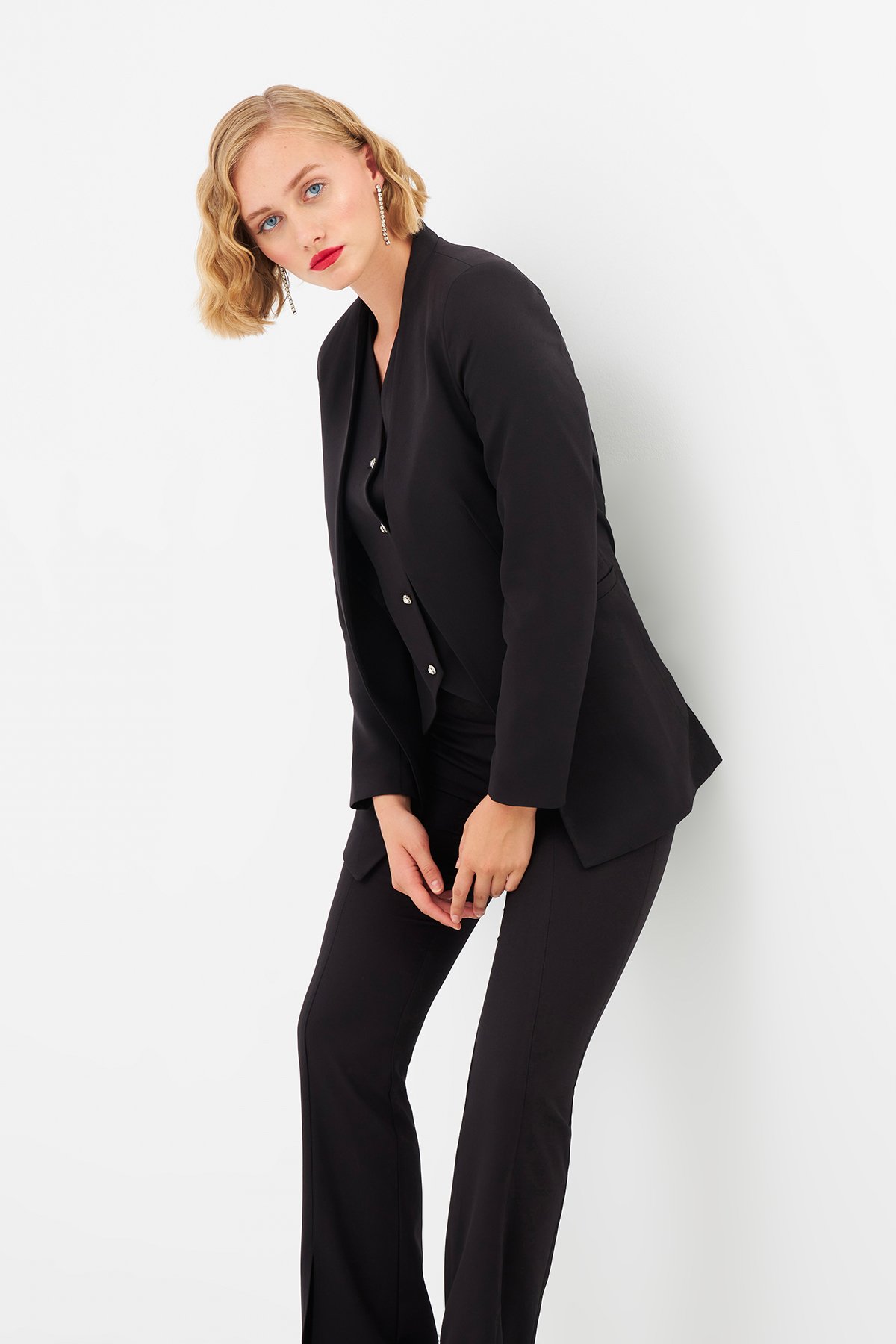 Düz Yaka Uzun Ceket - SİYAH