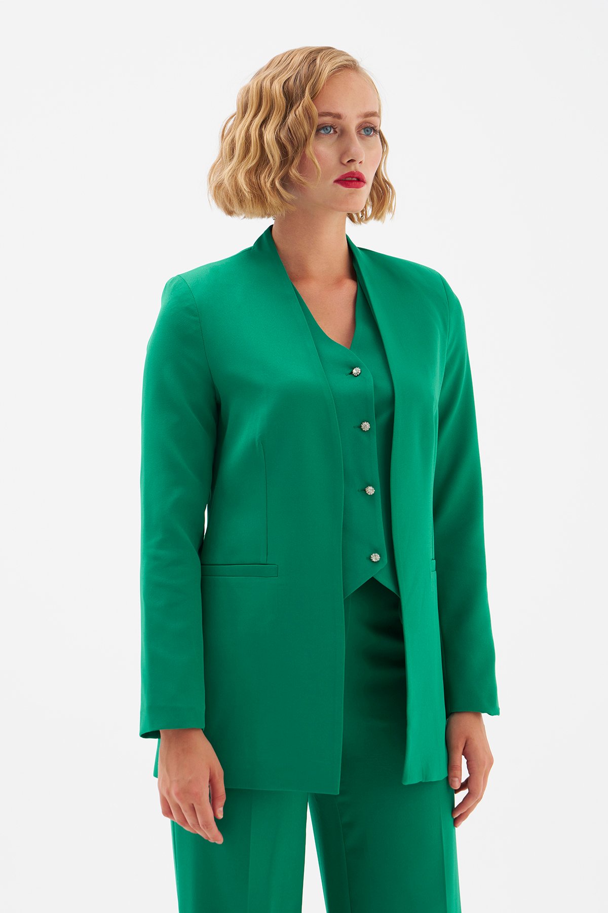 Düz Yaka Uzun Ceket - ZÜMRÜT