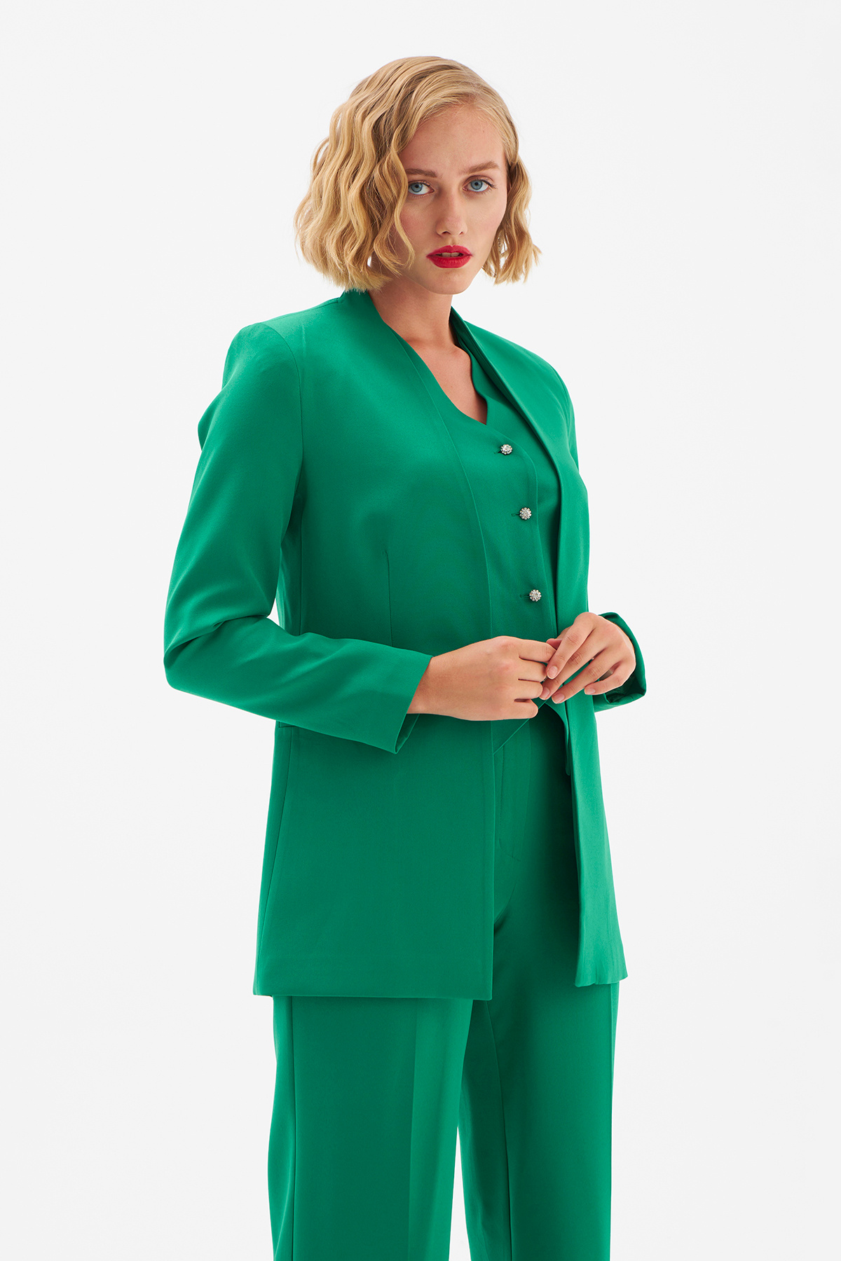 Düz Yaka Uzun Ceket - ZÜMRÜT