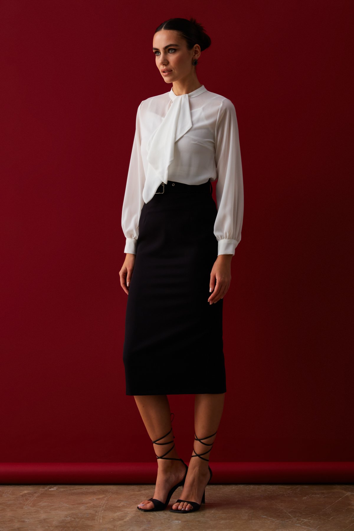 Fular Detaylı Salaş Bluz - EKRU