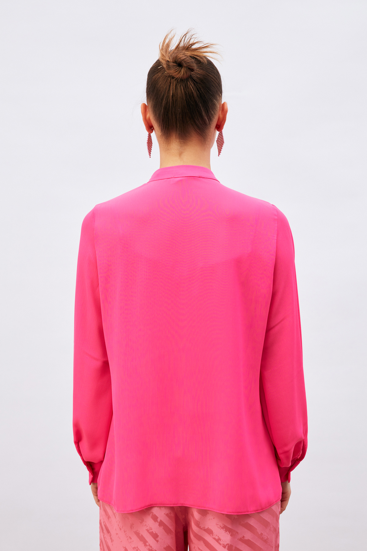 Fular Detaylı Salaş Bluz - FUŞYA