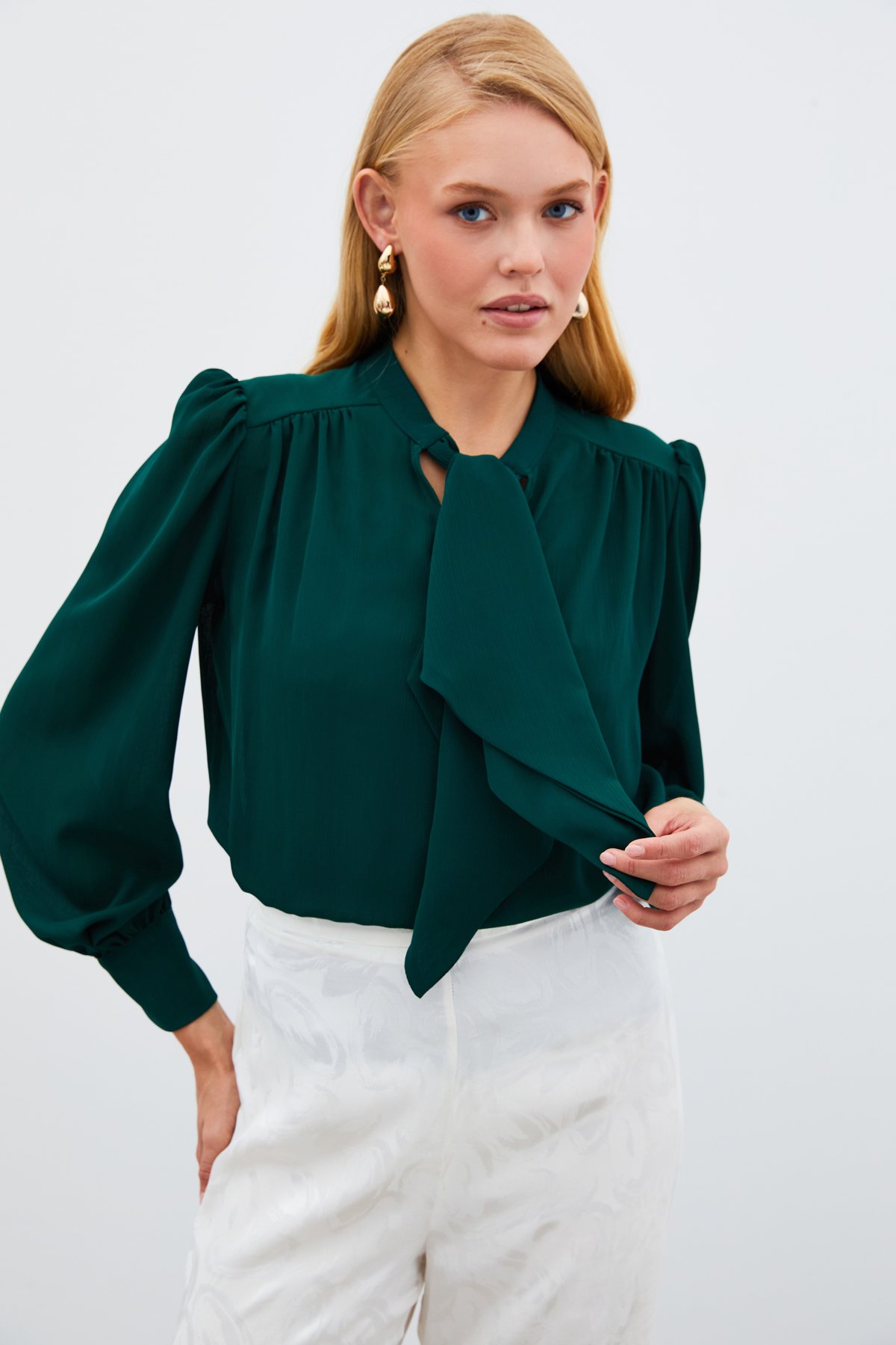 Fular Yaka Salaş Bluz - ZÜMRÜT