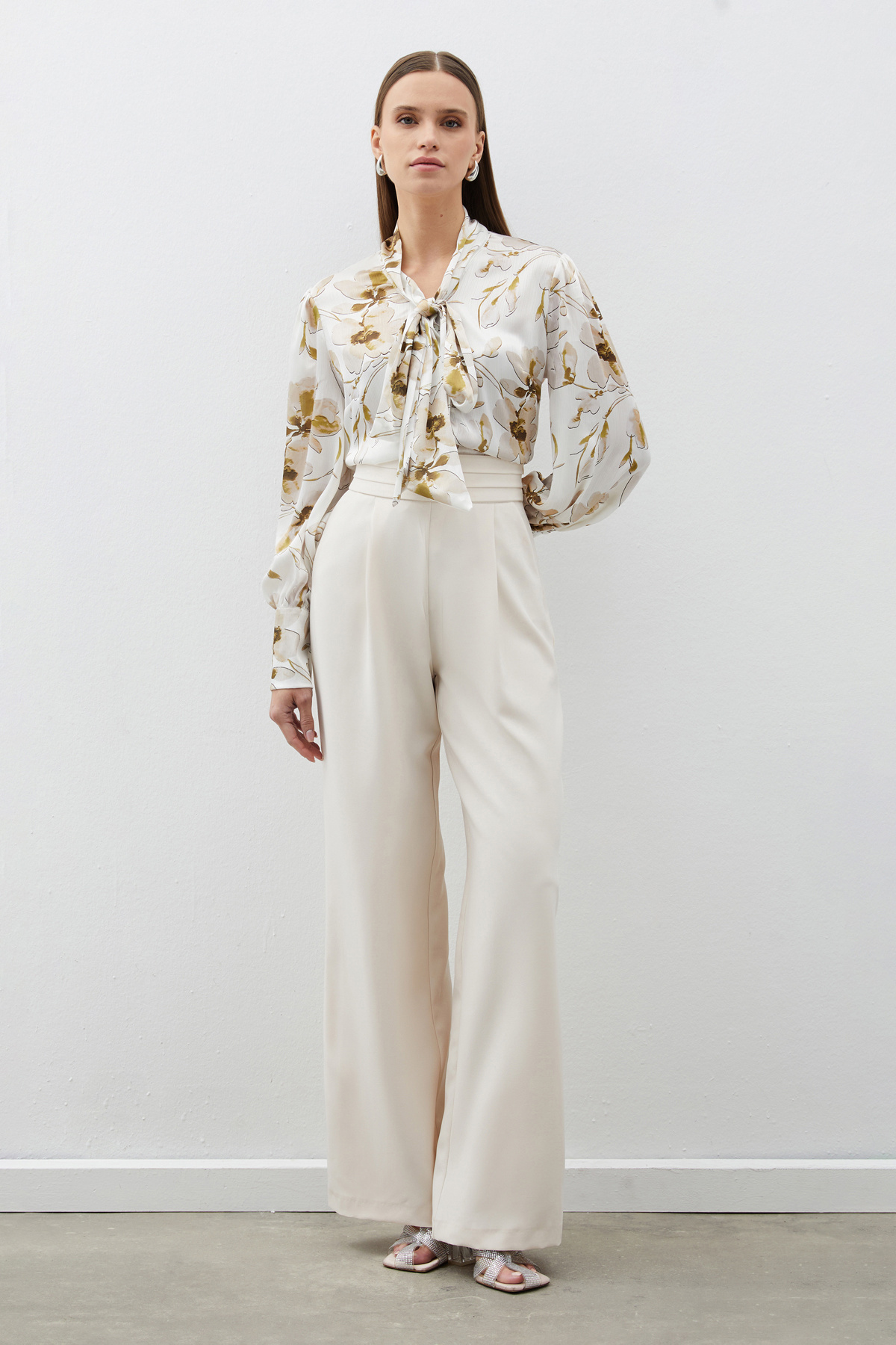 Fularlı Çiçek Desenli Gömlek - HAKİ