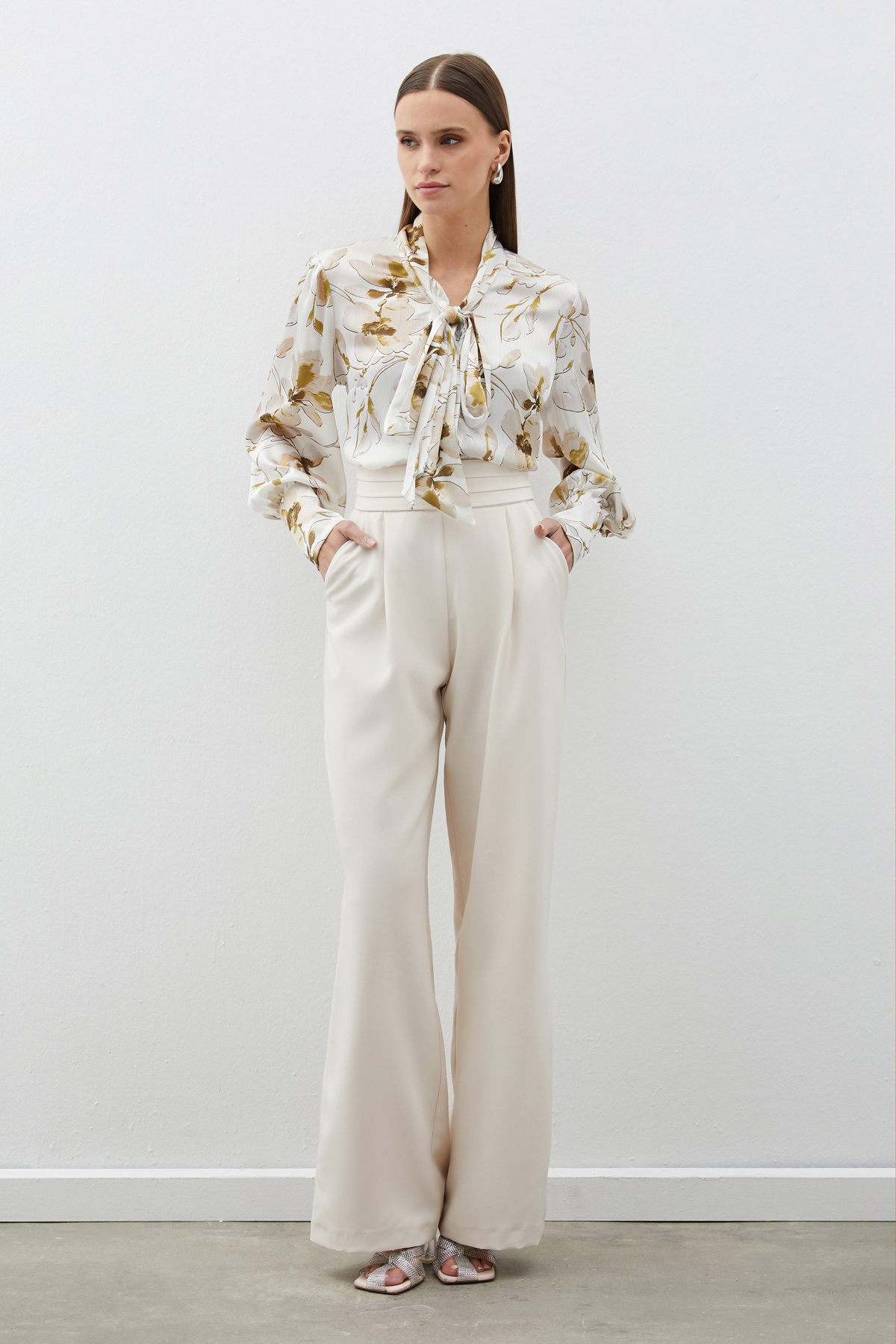 Fularlı Çiçek Desenli Gömlek - HAKİ