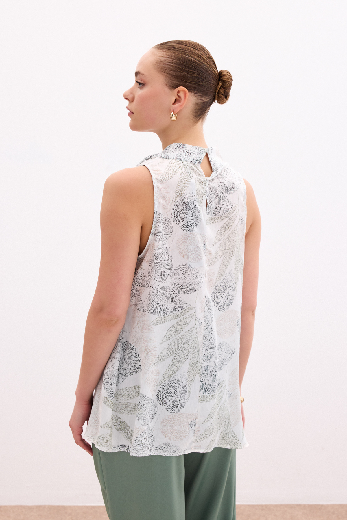 Fularlı Desenli Bluz - Haki