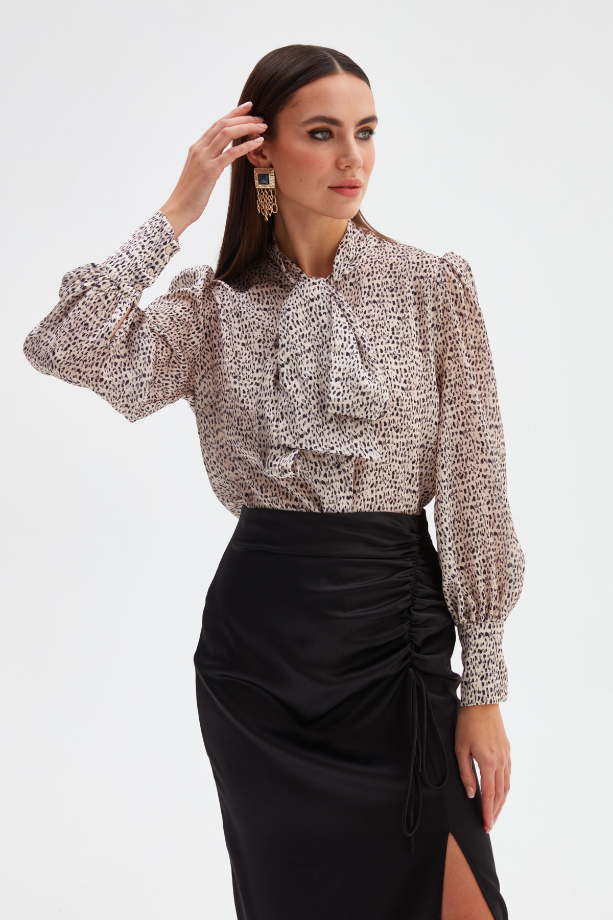 Fularlı Desenli Gömlek - BEJ