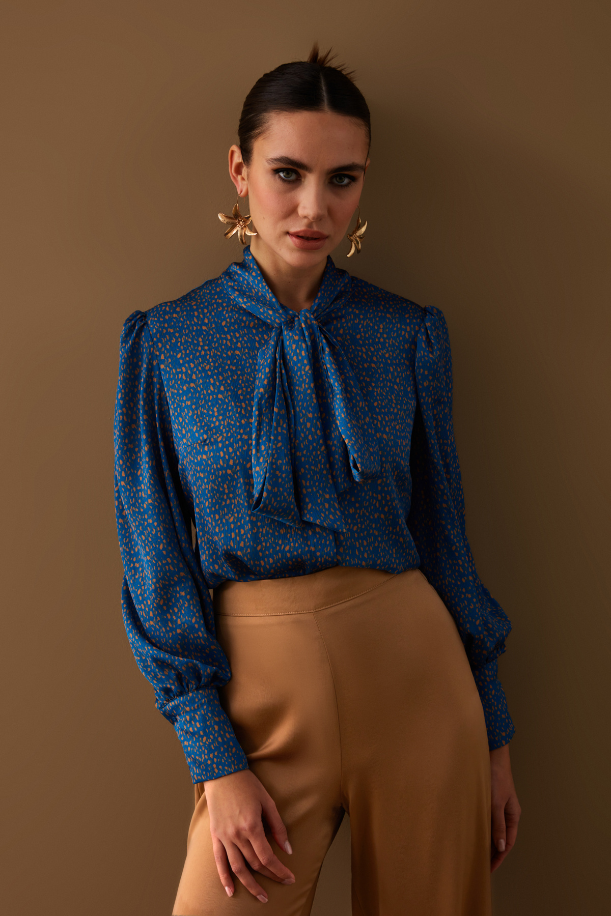 Fularlı Desenli Gömlek - MAVİ