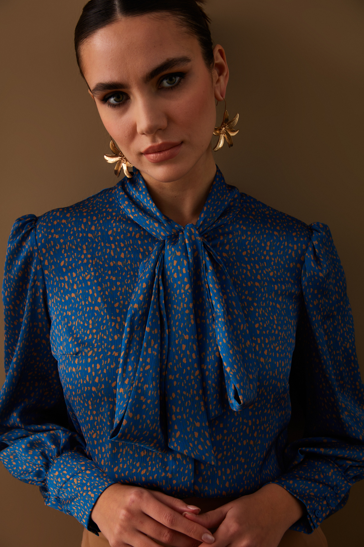 Fularlı Desenli Gömlek - MAVİ