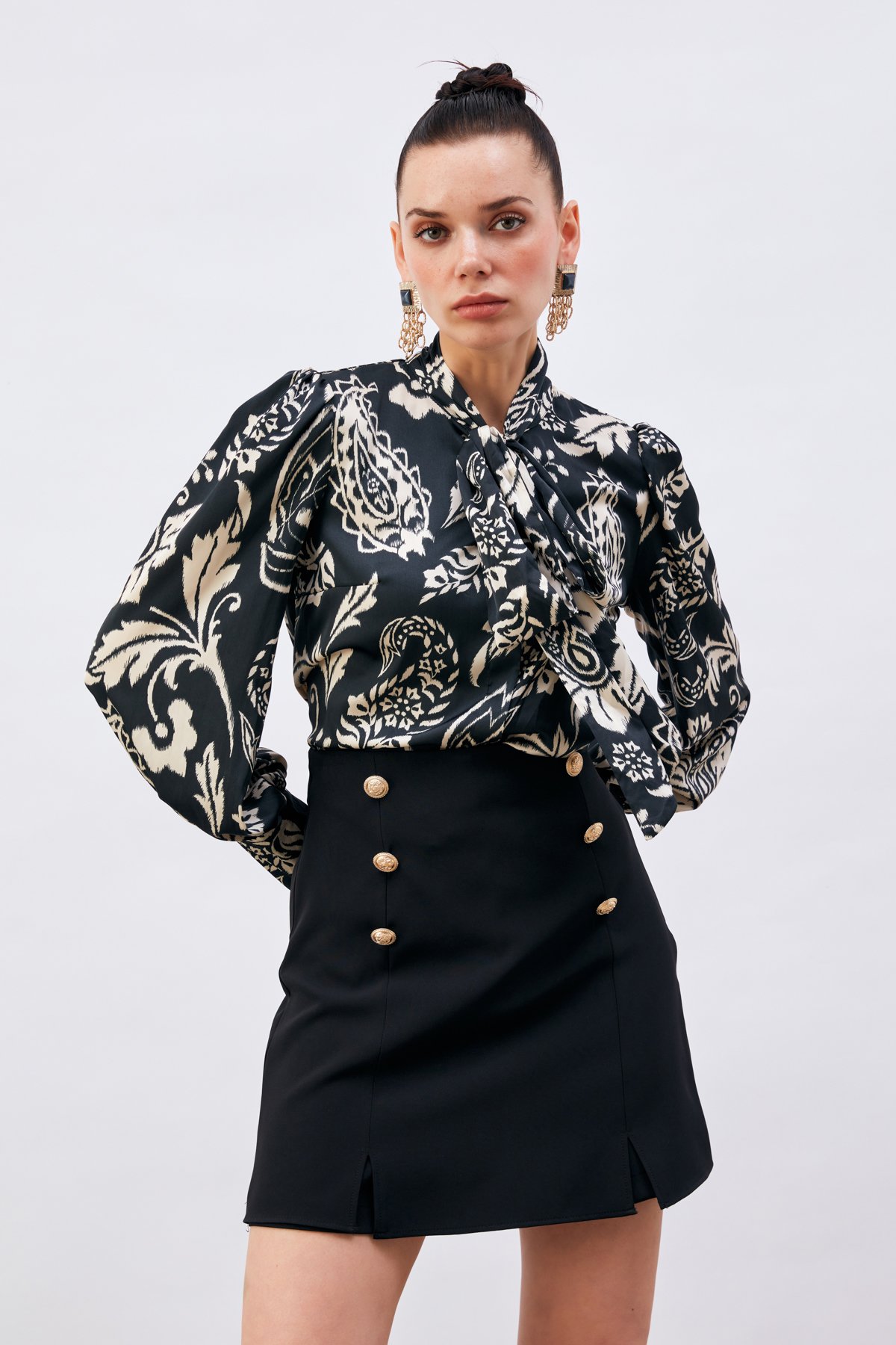 Fularlı Desenli Gömlek - SİYAH-BEJ