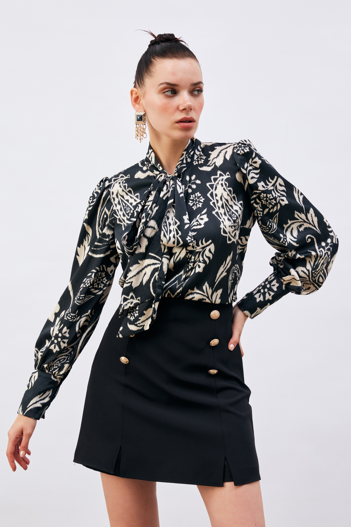 Fularlı Desenli Gömlek - SİYAH-BEJ