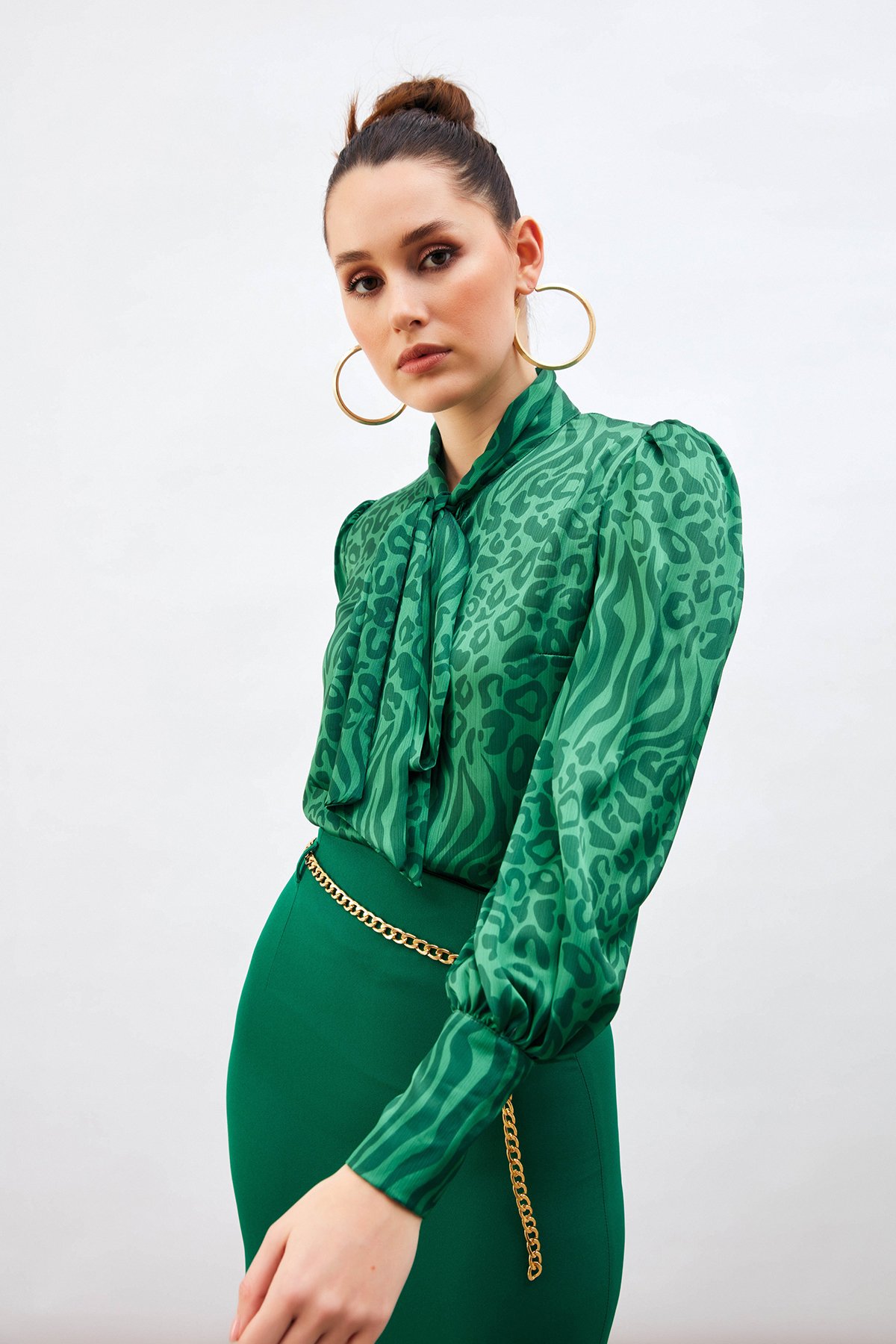 Fularlı Desenli Gömlek - YEŞİL