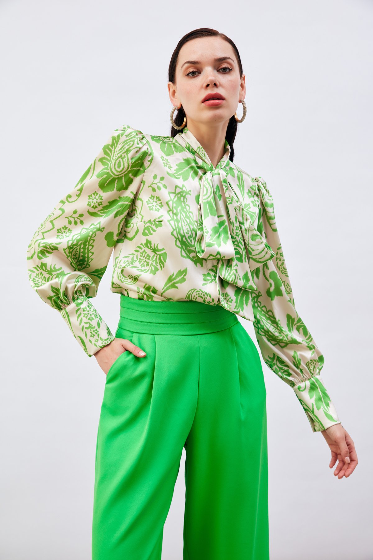 Fularlı Desenli Gömlek - YEŞİL