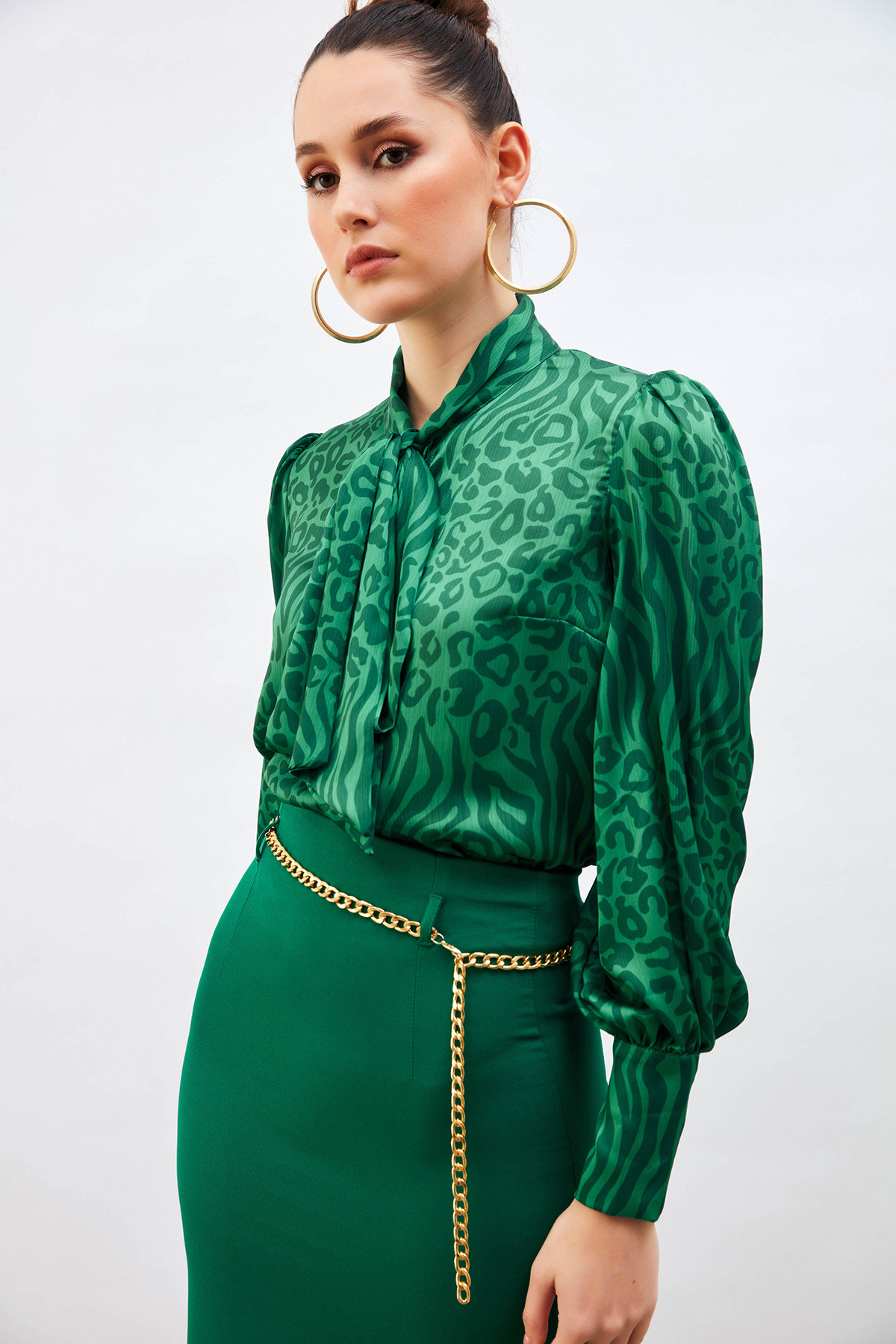 Fularlı Desenli Gömlek - YEŞİL