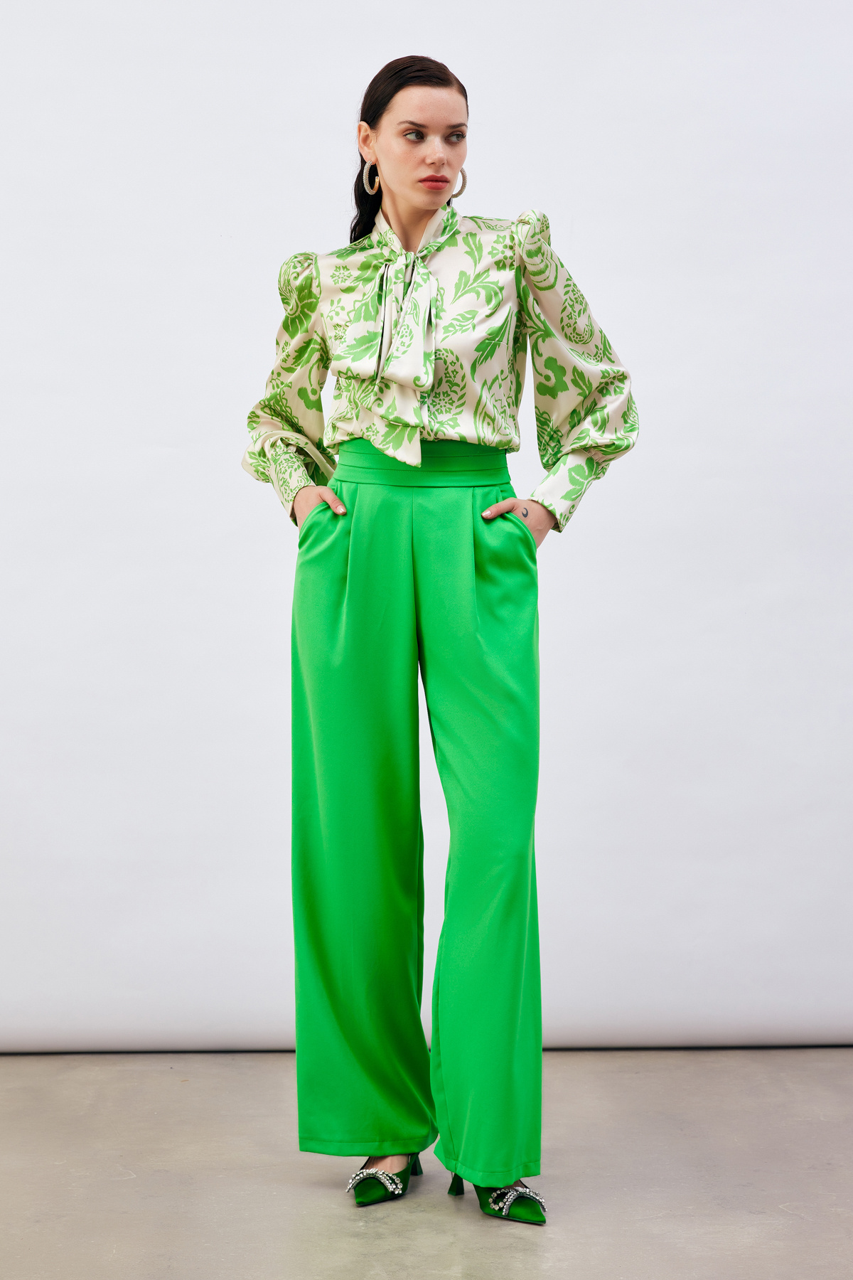 Fularlı Desenli Gömlek - YEŞİL