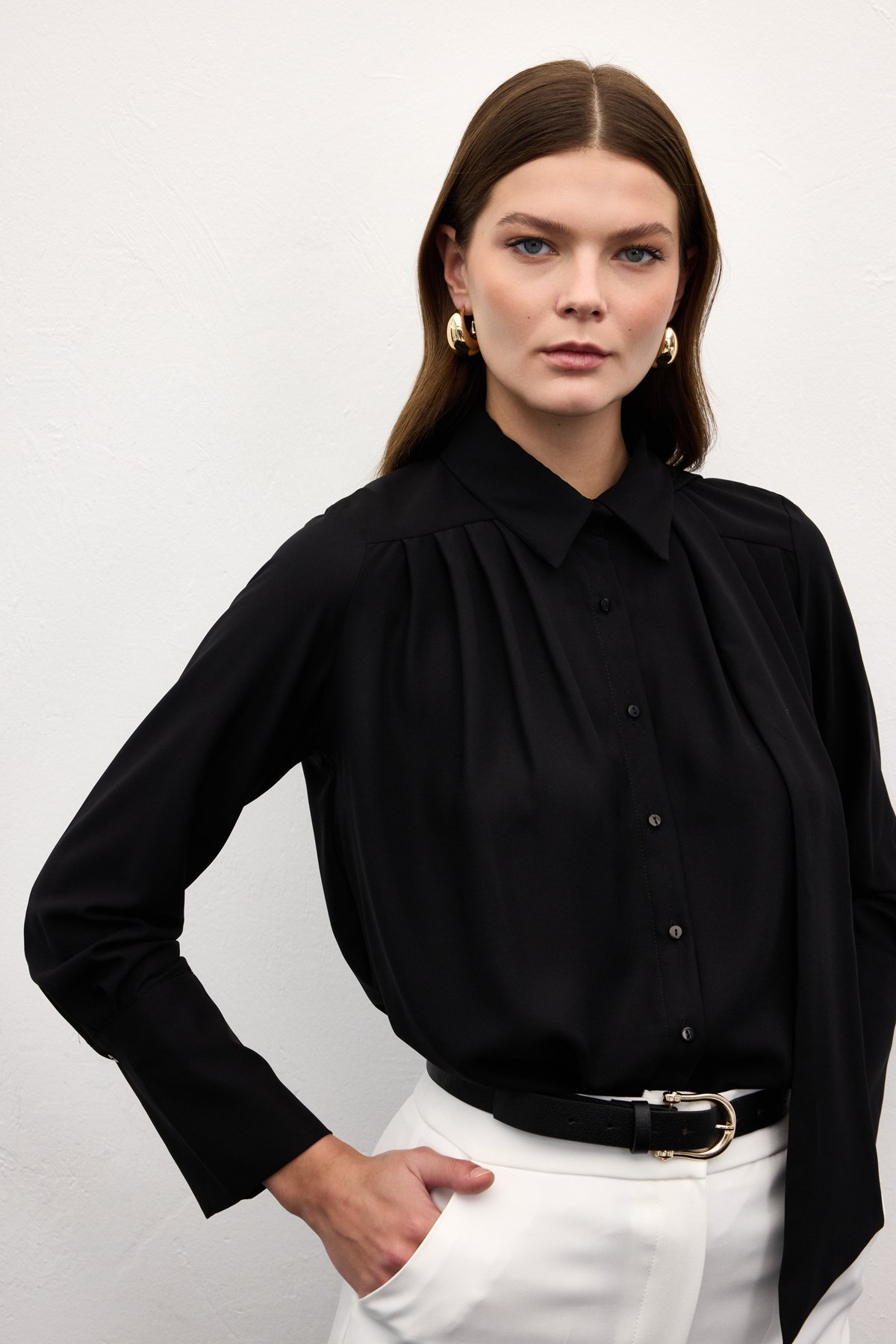 Fularlı Gömlek - Siyah