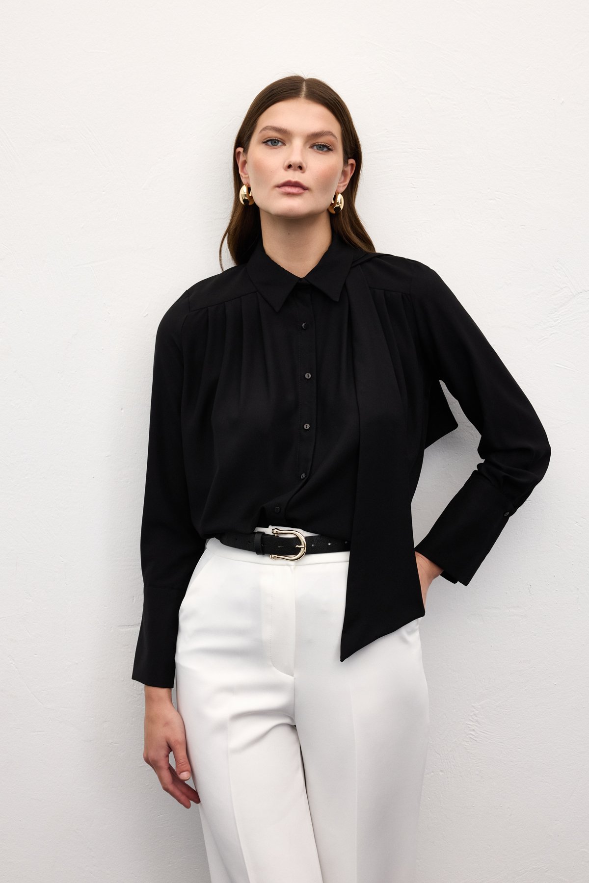 Fularlı Gömlek - Siyah