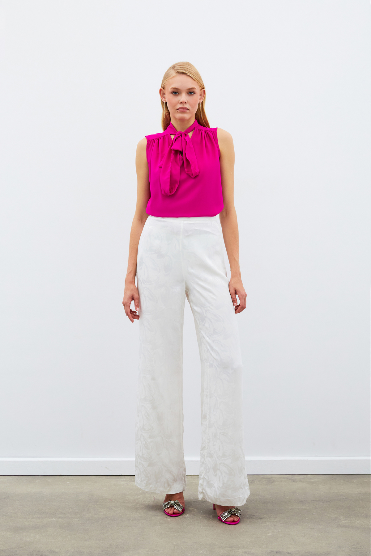 Fularlı Kolsuz Bluz - FUŞYA