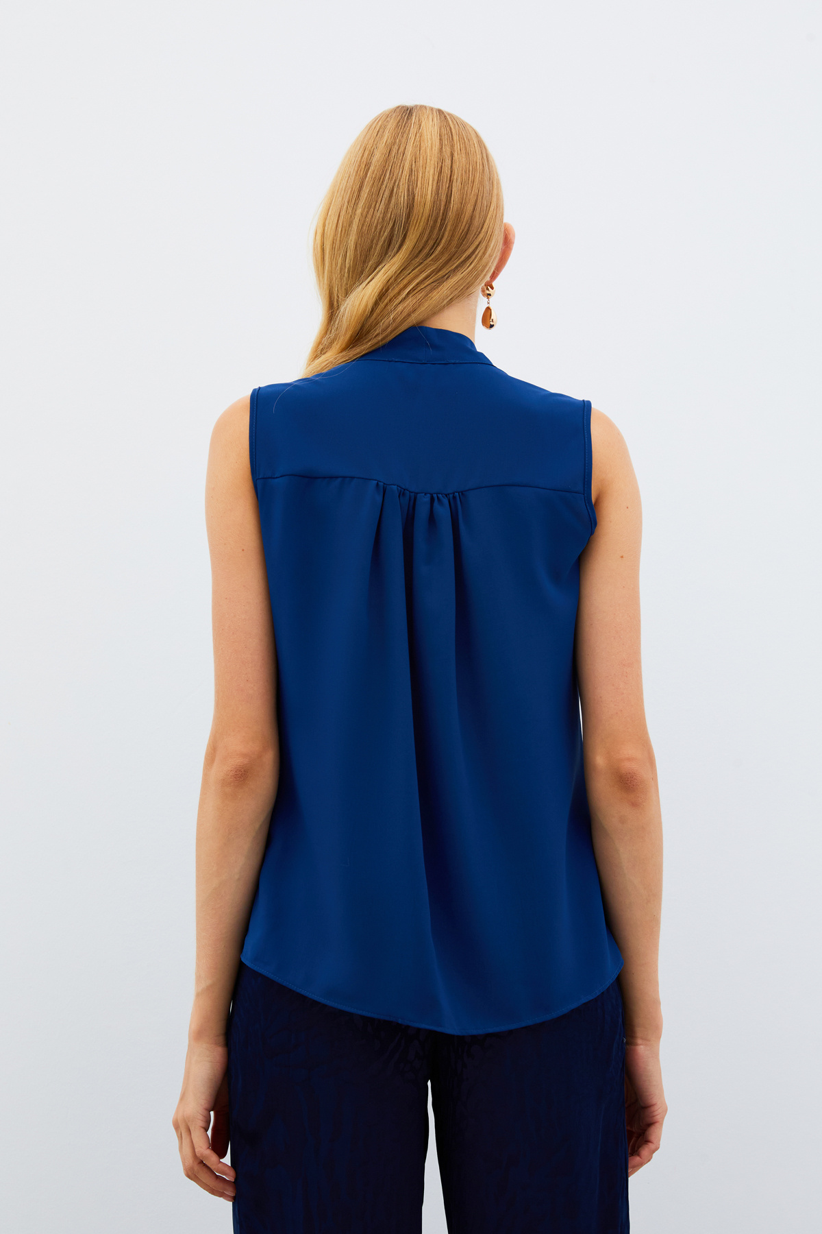 Fularlı Kolsuz Bluz - LACİVERT