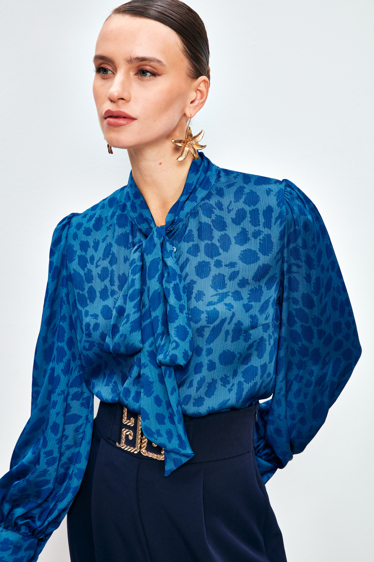 Fularlı Leopar Desenli Gömlek - İNDİGO