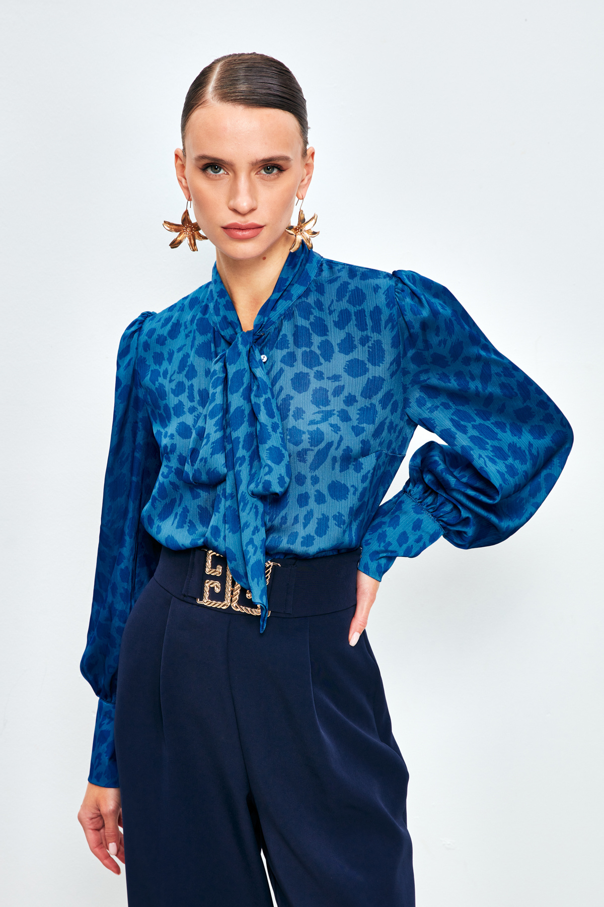 Fularlı Leopar Desenli Gömlek - İNDİGO