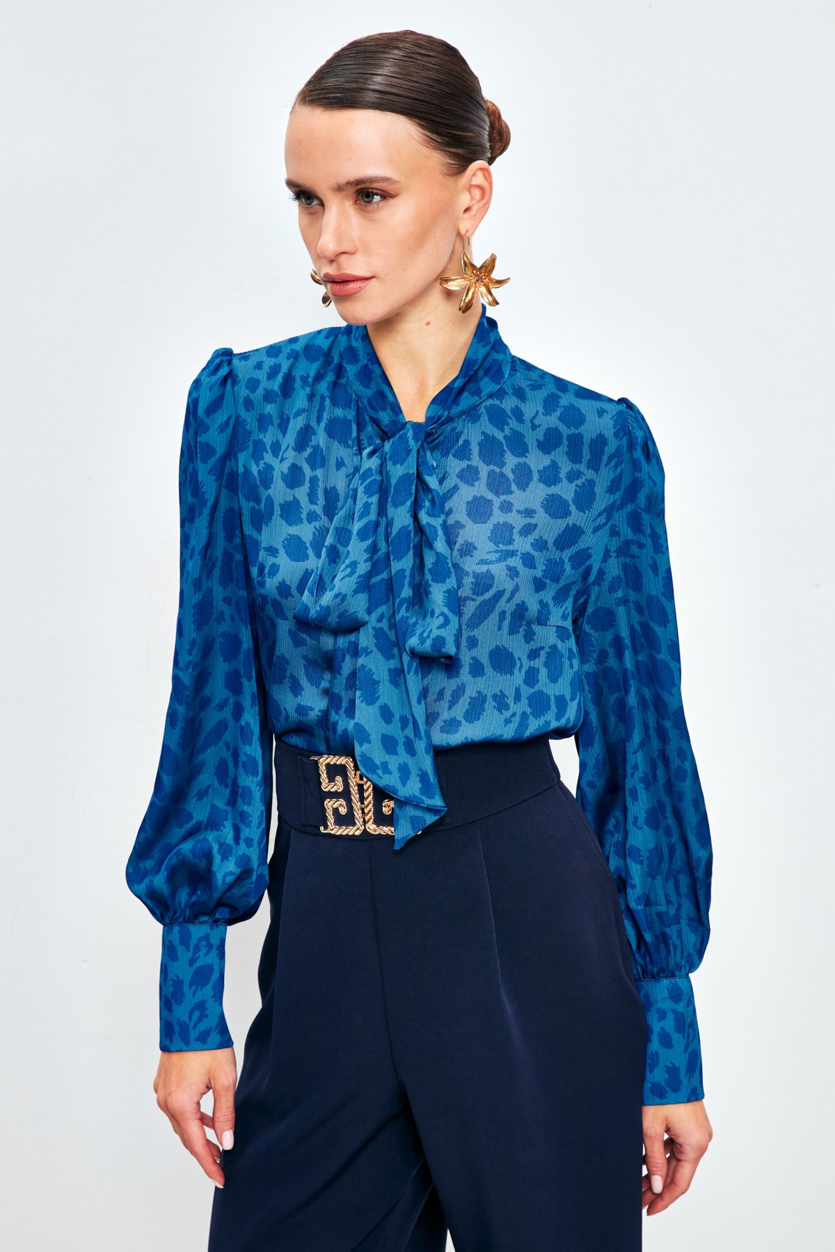Fularlı Leopar Desenli Gömlek - İNDİGO