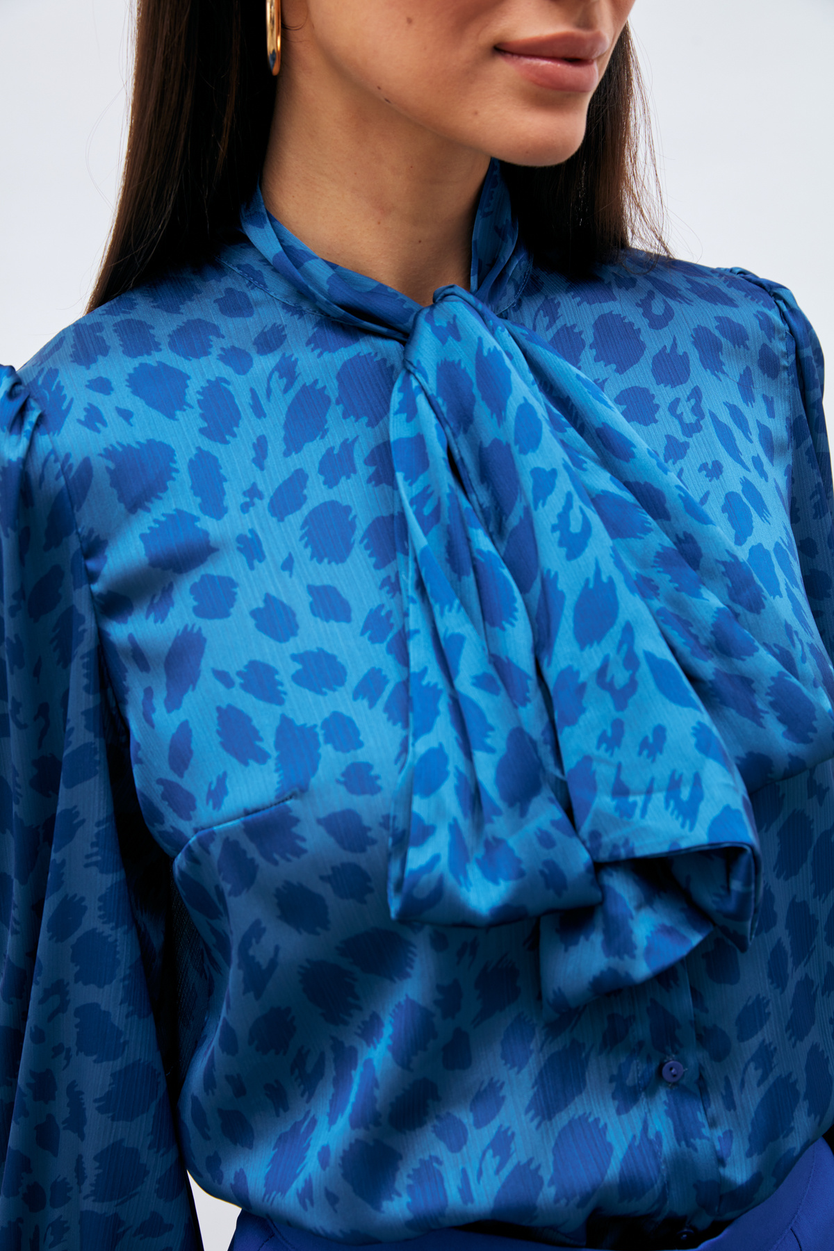 Fularlı Leopar Desenli Gömlek - SAX MAVİ