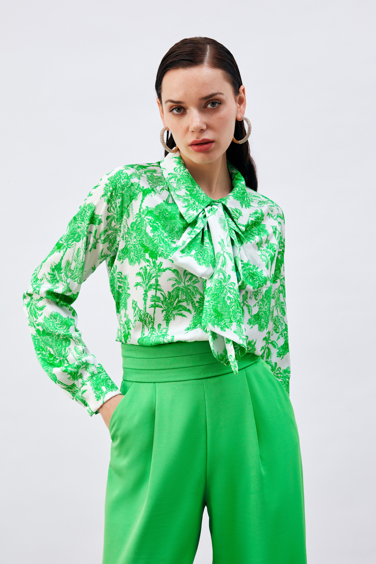 Fularlı Yaka Desenli Gömlek - YEŞİL