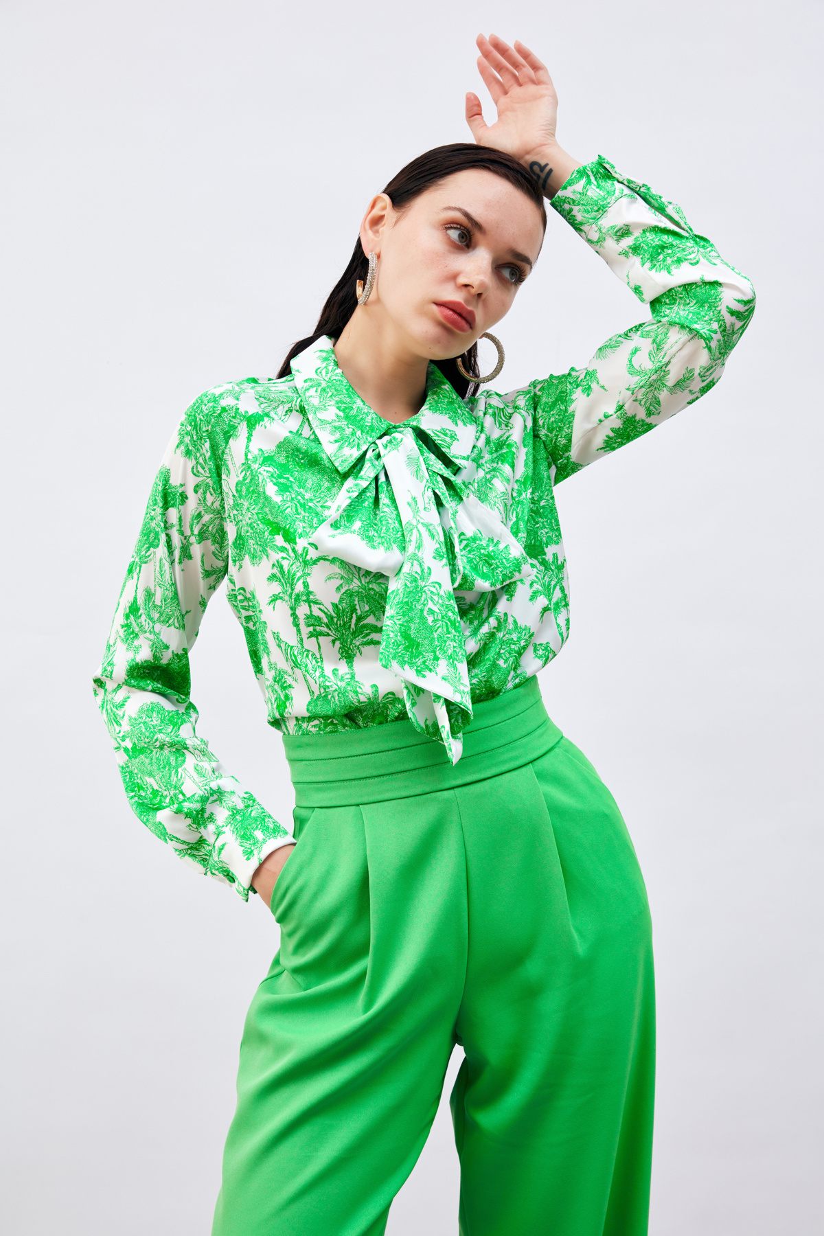 Fularlı Yaka Desenli Gömlek - YEŞİL