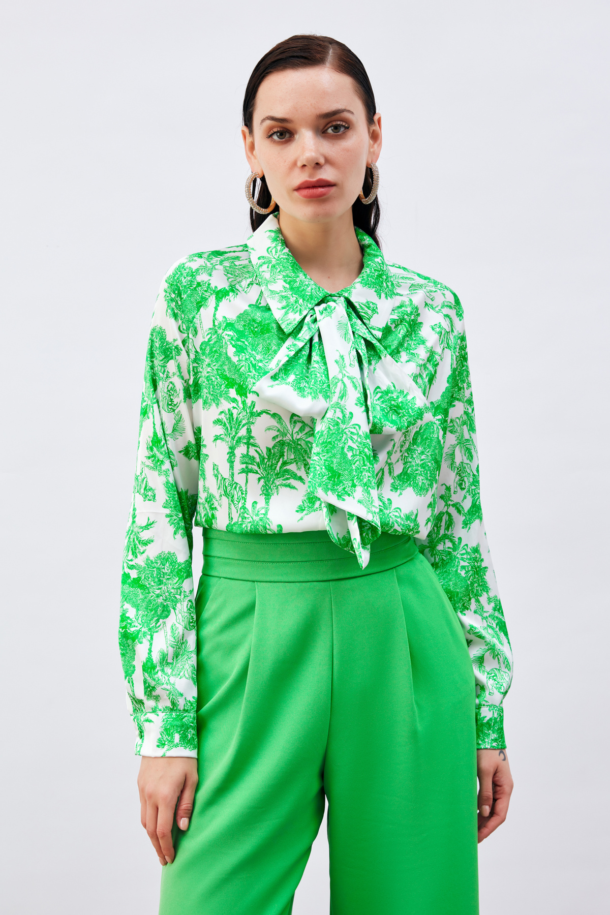 Fularlı Yaka Desenli Gömlek - YEŞİL
