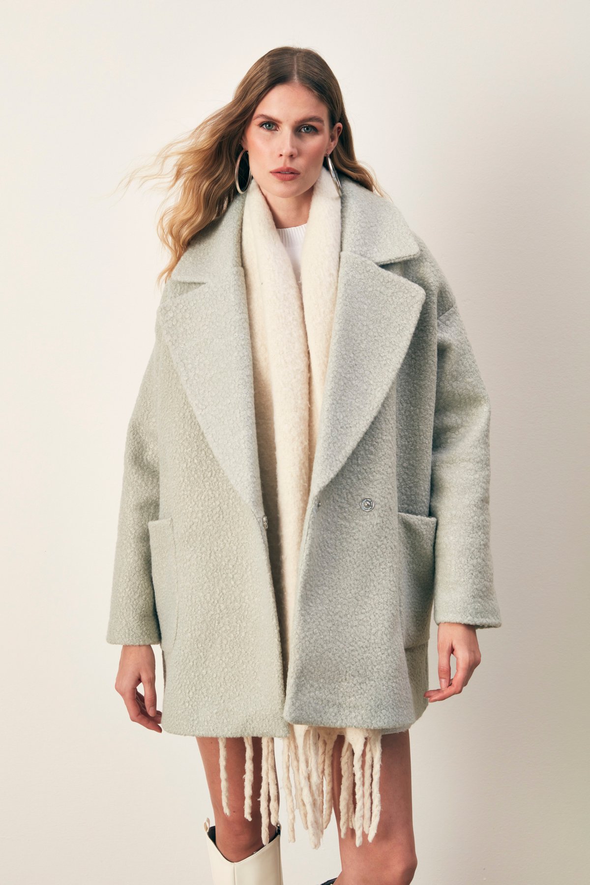 Wide Pocket Boucle Coat - MINT