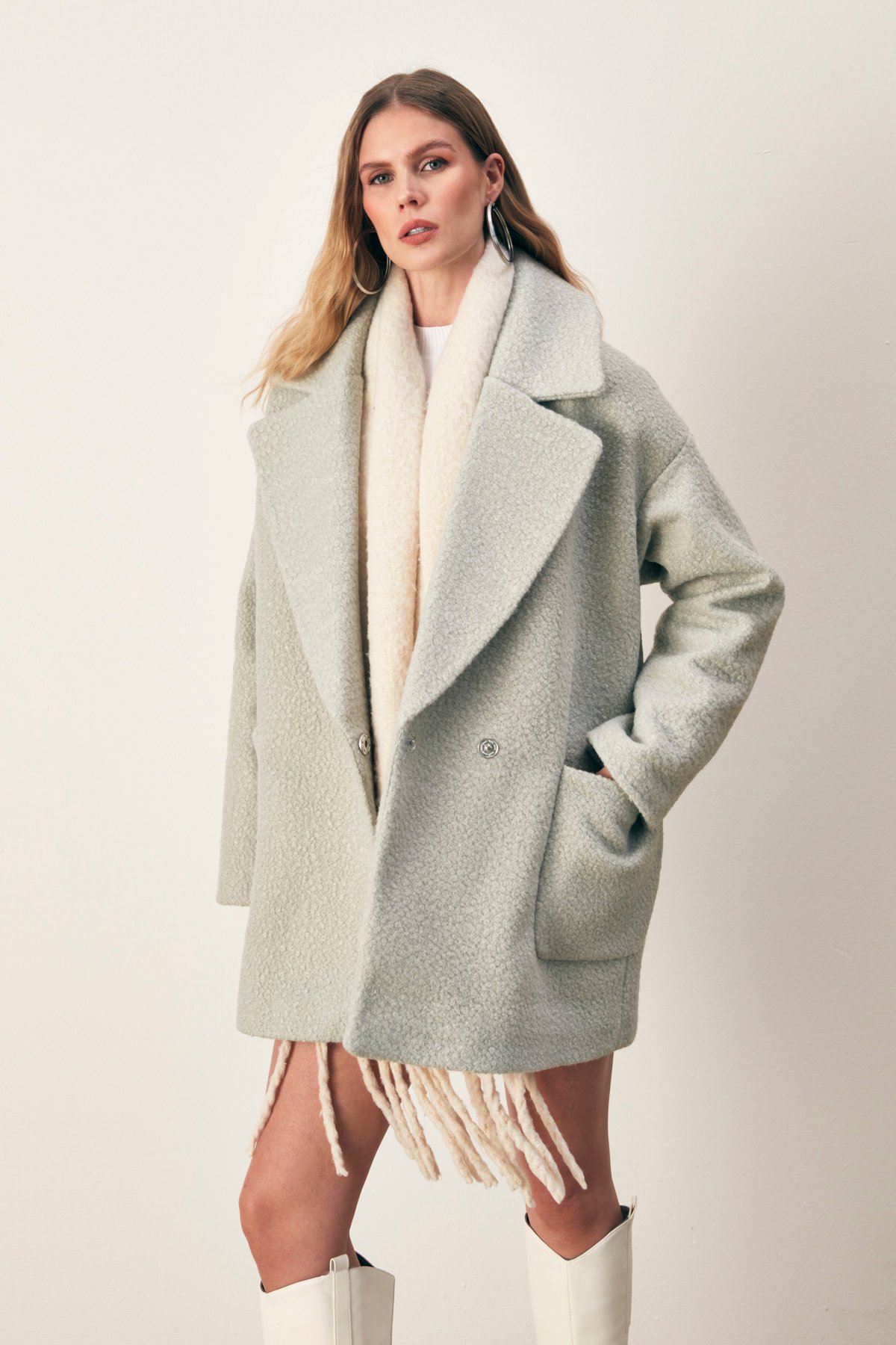Wide Pocket Boucle Coat - MINT