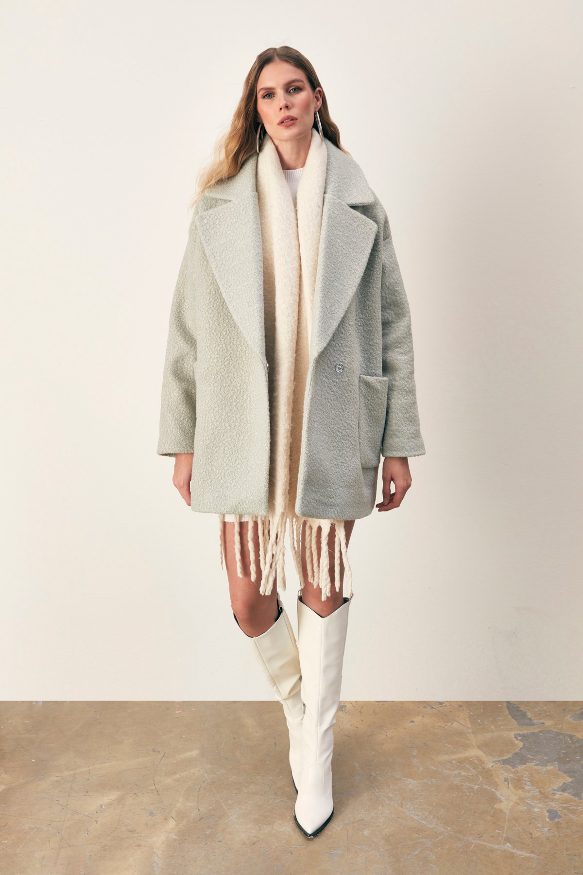 Wide Pocket Boucle Coat - MINT