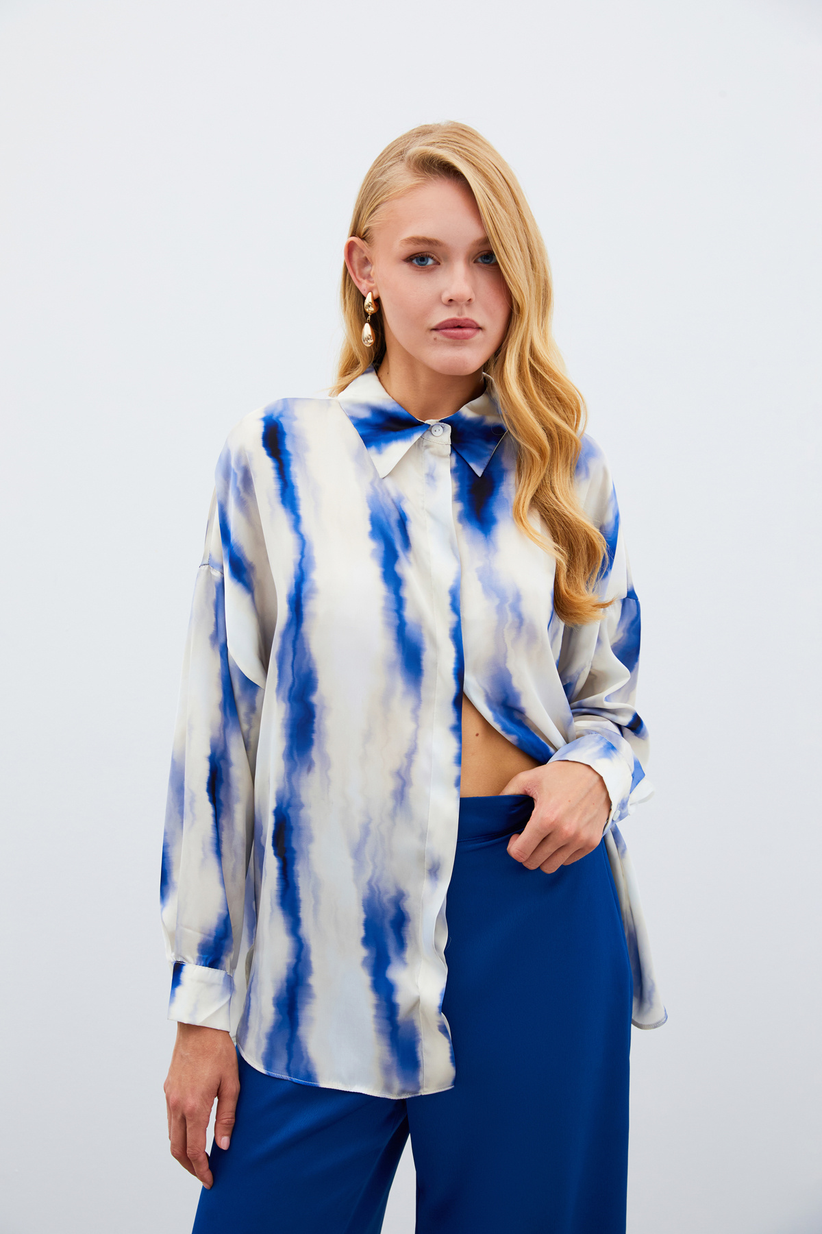 Geniş Desenli Gömlek - SAX MAVİ