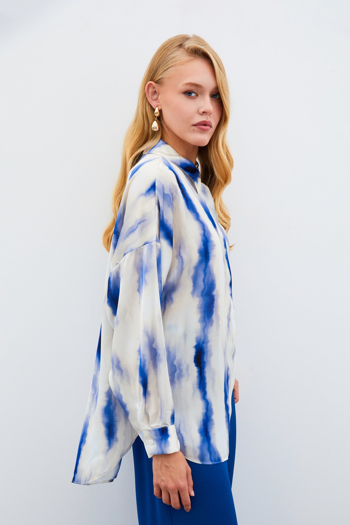 Geniş Desenli Gömlek - SAX MAVİ