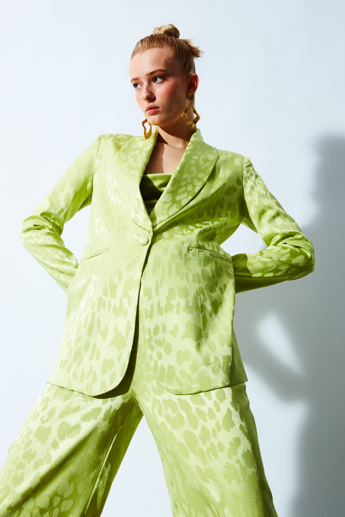 Geniş Desenli Saten Ceket - YAĞ YEŞİLİ