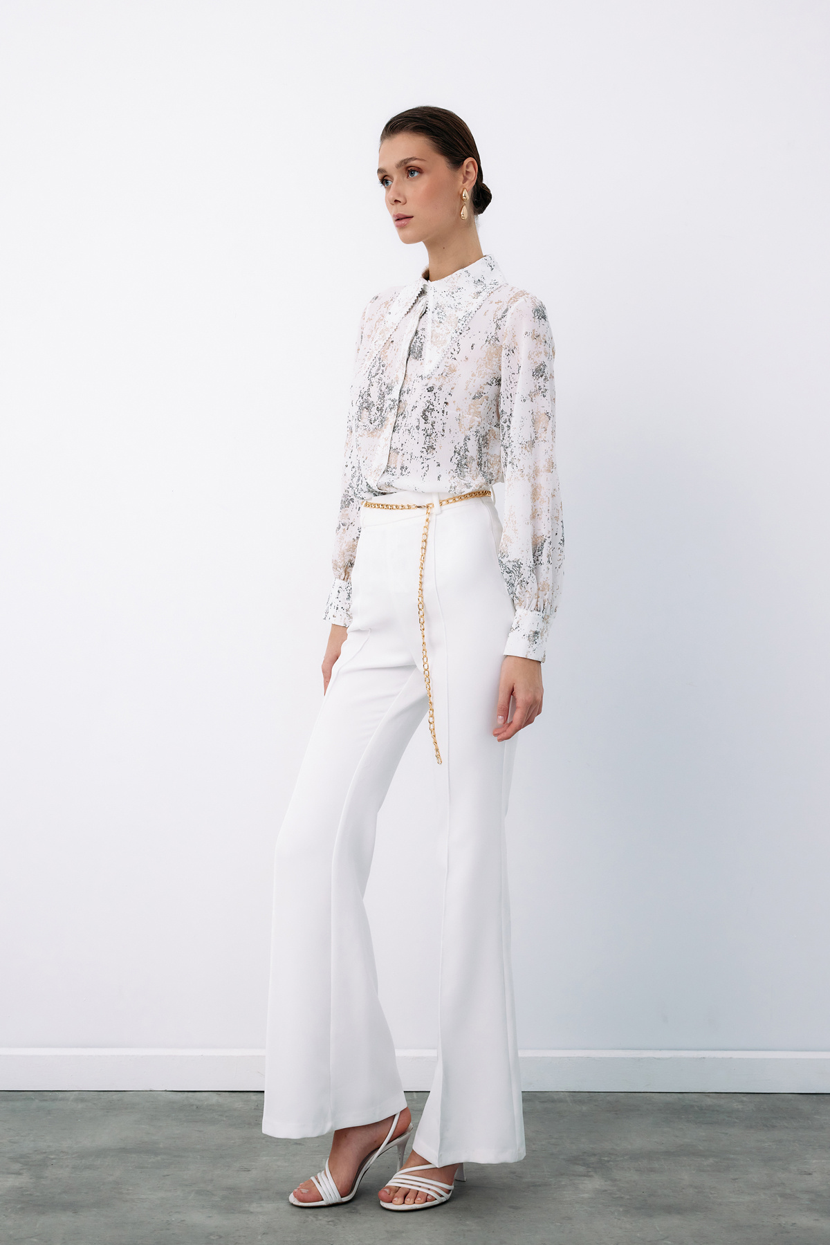 Geniş İnci Yakalı Gömlek - EKRU-GOLD