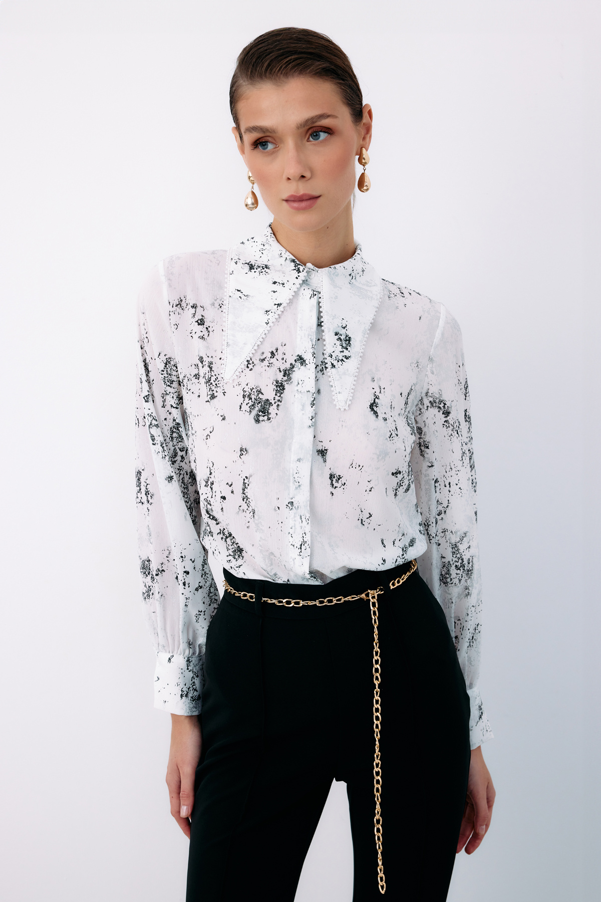 Geniş İnci Yakalı Gömlek - EKRU-GÜMÜŞ